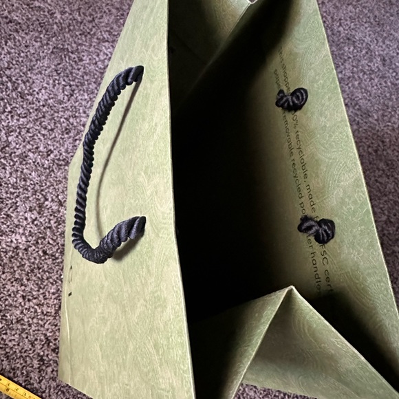 Mint Condition Gucci Gift Bag - Picture 6 of 6